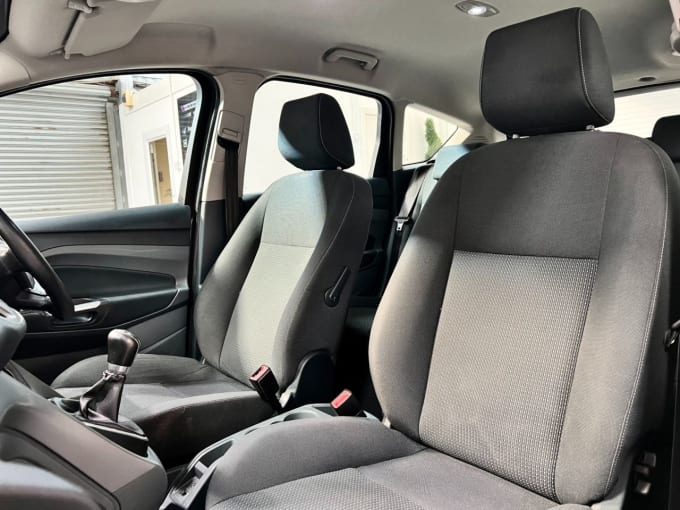 2025 Ford C-max