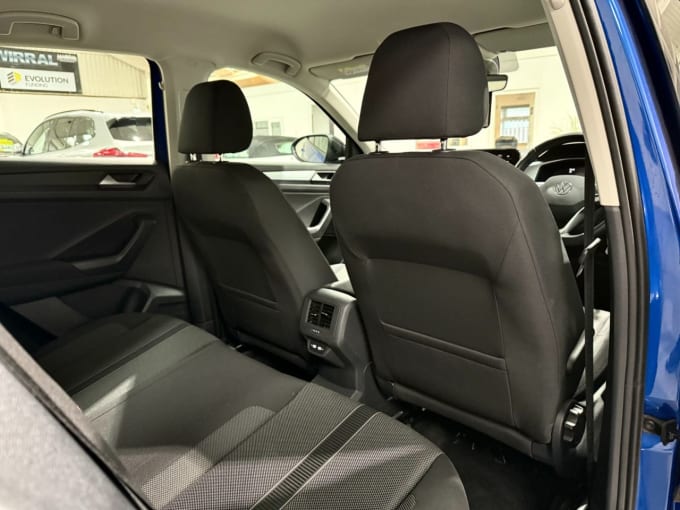 2025 Volkswagen T-roc