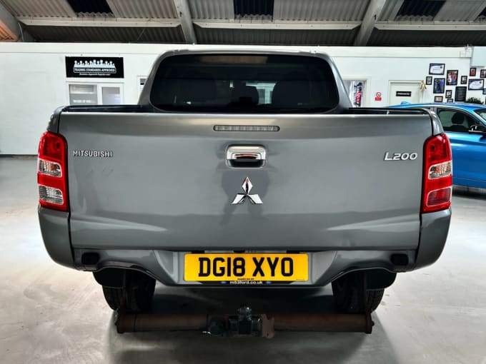 2025 Mitsubishi L200