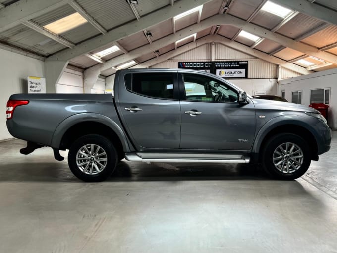 2025 Mitsubishi L200