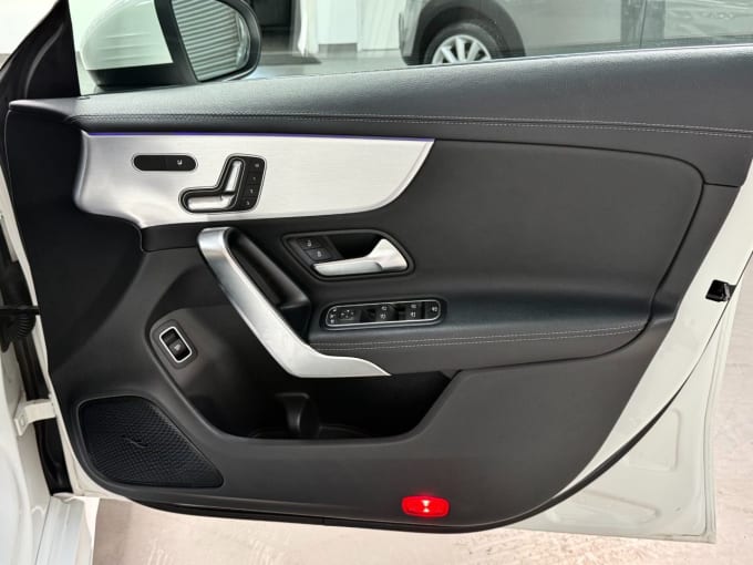 2025 Mercedes-benz Cla