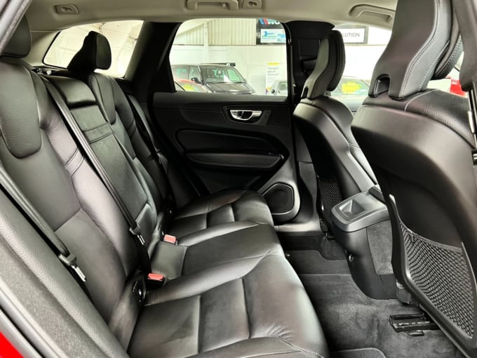 2025 Volvo Xc60
