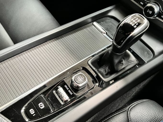 2025 Volvo Xc60