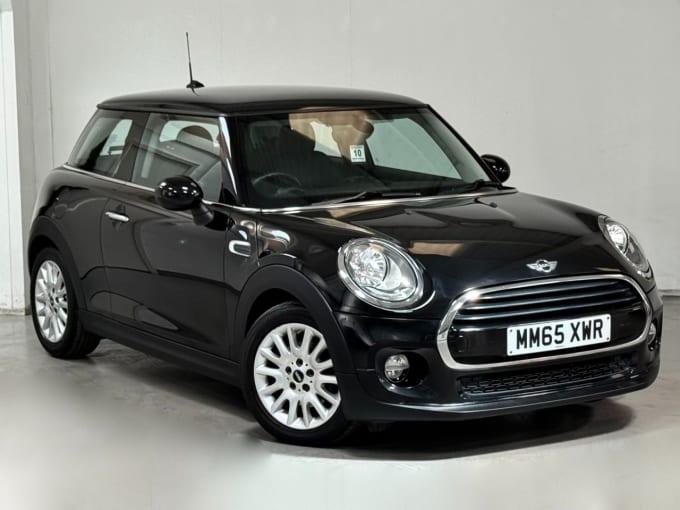 2025 Mini Hatch
