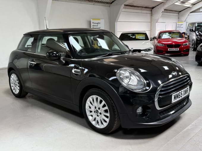 2025 Mini Hatch