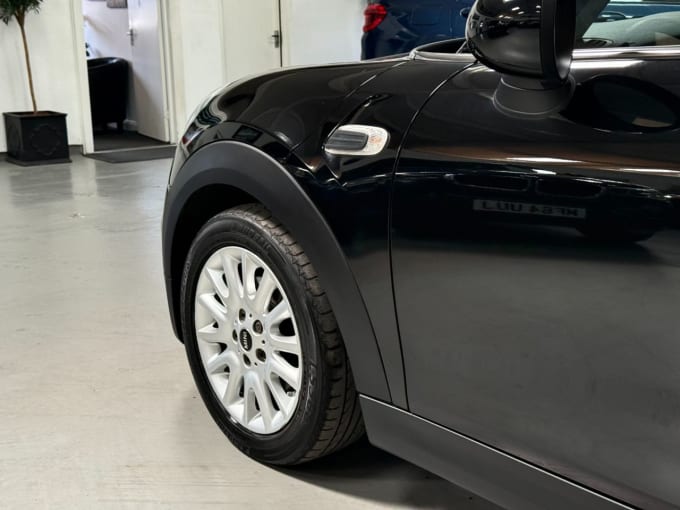 2025 Mini Hatch