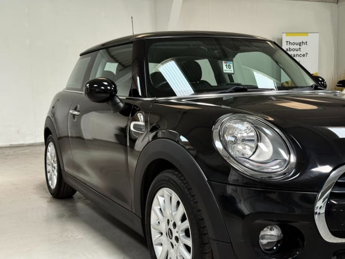 2025 Mini Hatch