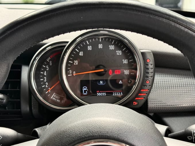 2025 Mini Hatch