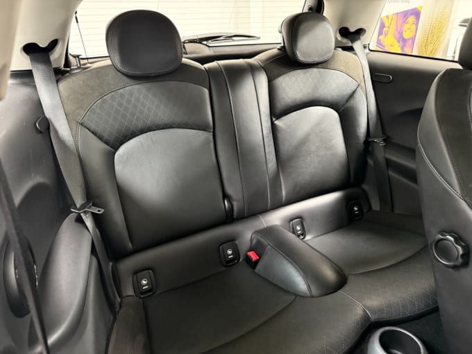 2025 Mini Hatch