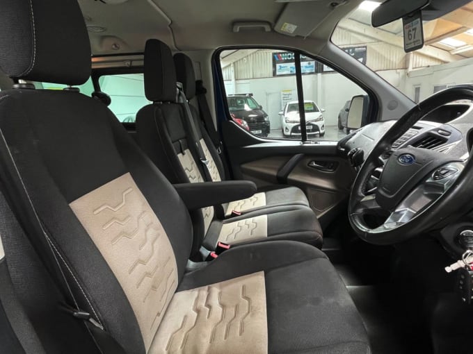 2025 Ford Tourneo Custom