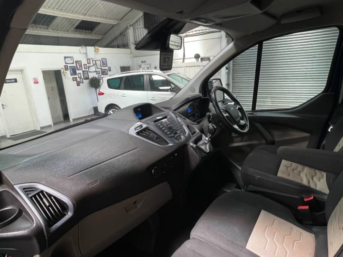 2025 Ford Tourneo Custom