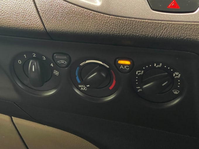 2025 Ford Tourneo Custom