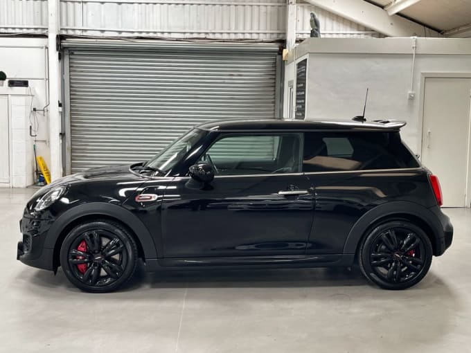 2025 Mini Hatch