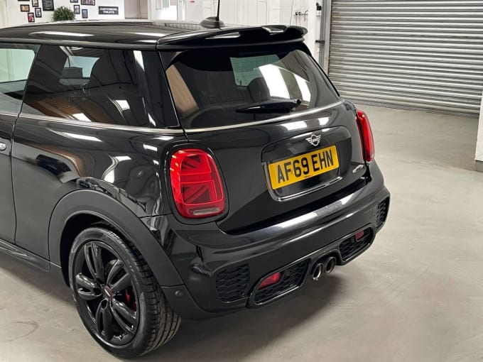 2025 Mini Hatch