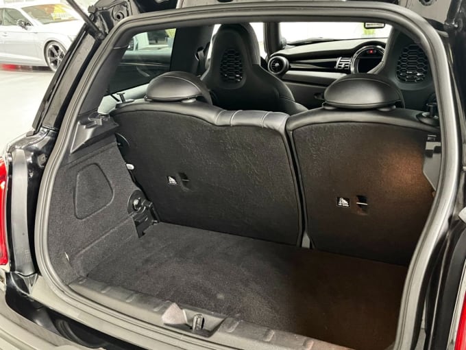 2025 Mini Hatch