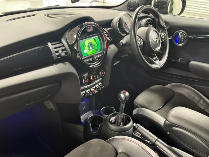 2025 Mini Hatch