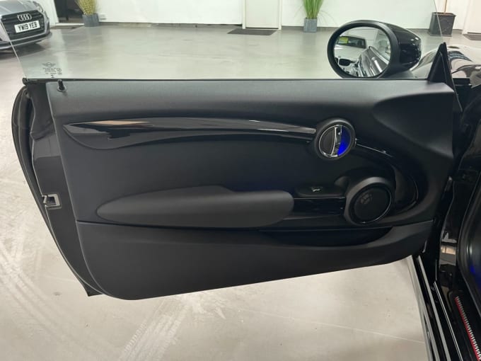 2025 Mini Hatch