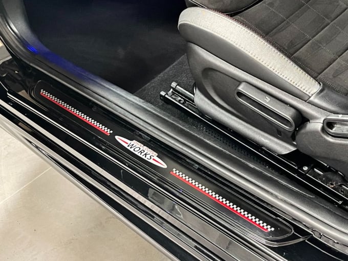 2025 Mini Hatch