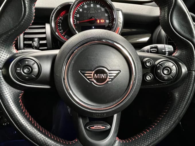 2025 Mini Hatch