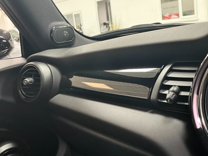 2025 Mini Hatch