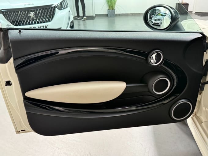 2025 Mini Coupe
