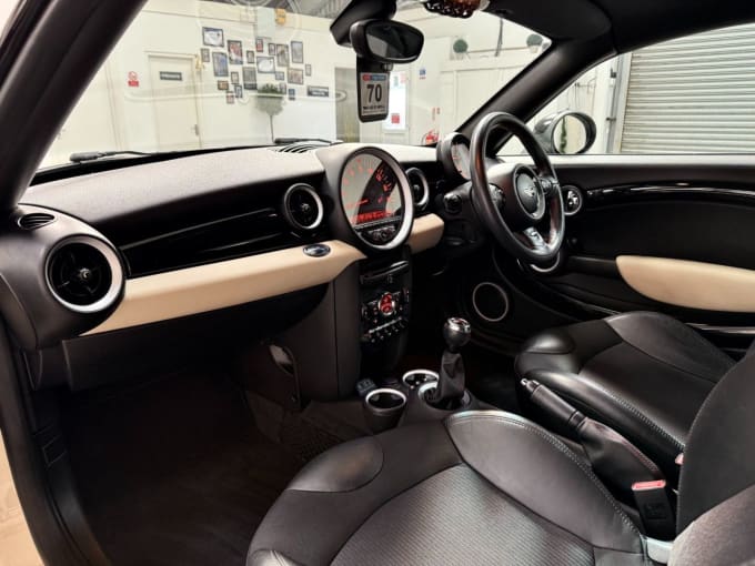 2025 Mini Coupe
