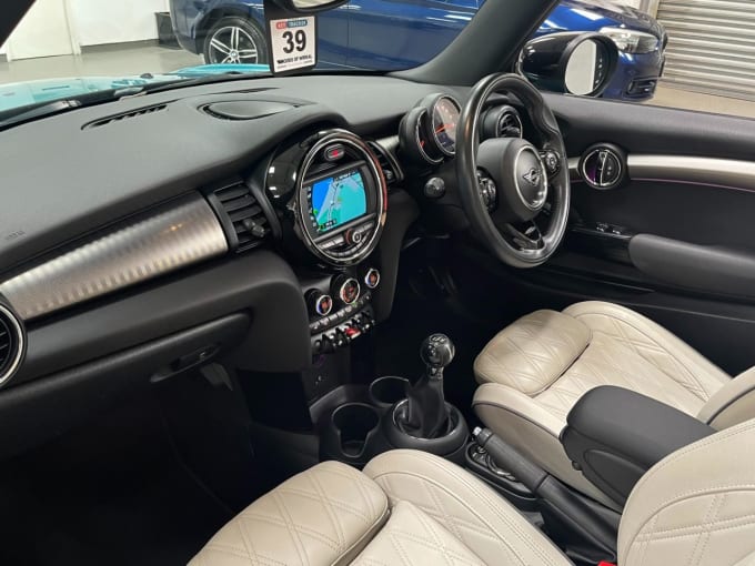 2025 Mini Convertible