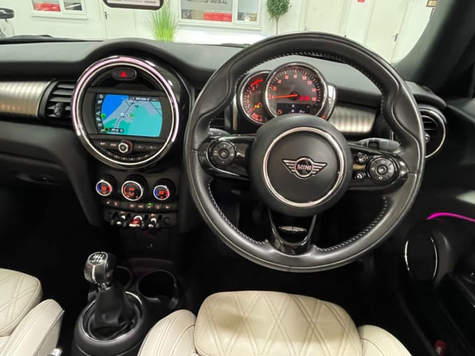 2025 Mini Convertible