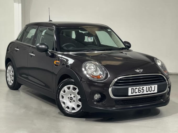 2025 Mini Hatch
