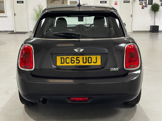 2025 Mini Hatch