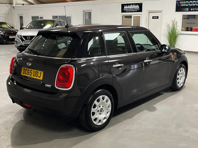 2025 Mini Hatch