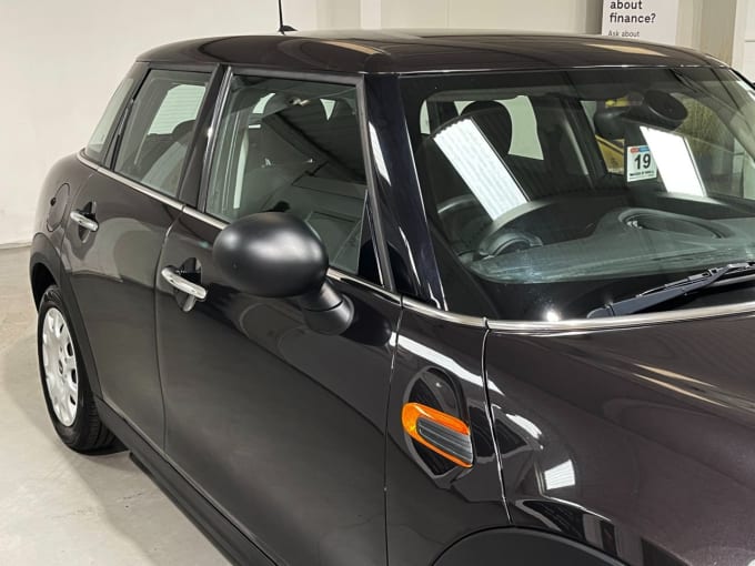 2025 Mini Hatch