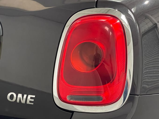 2025 Mini Hatch