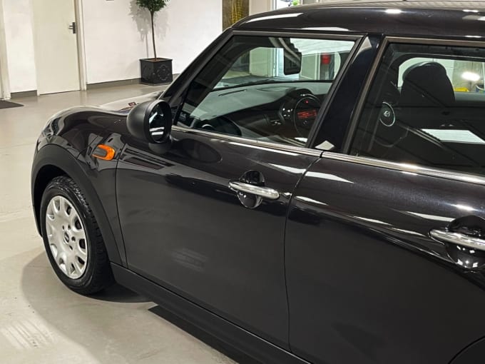 2025 Mini Hatch