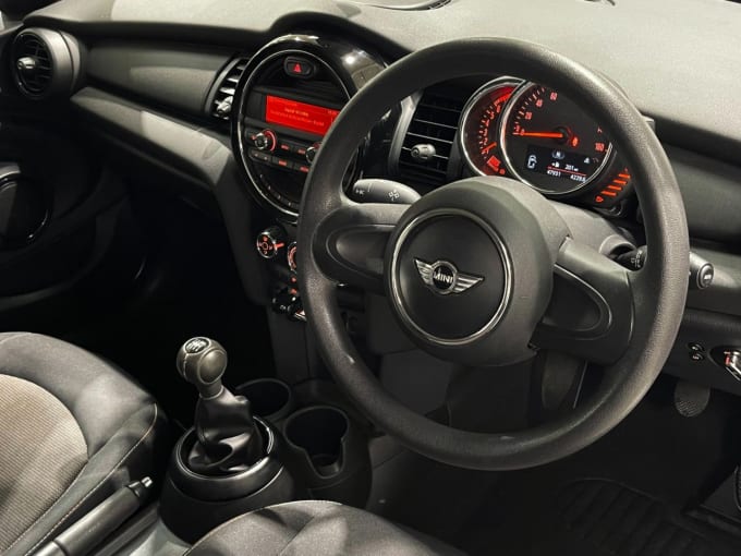 2025 Mini Hatch
