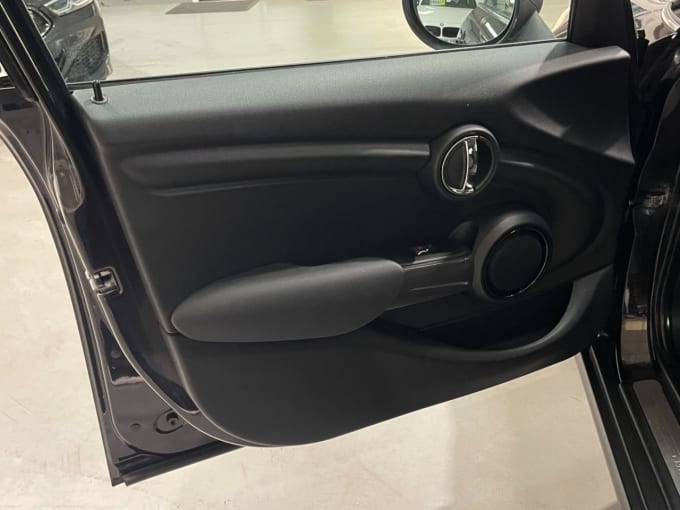 2025 Mini Hatch
