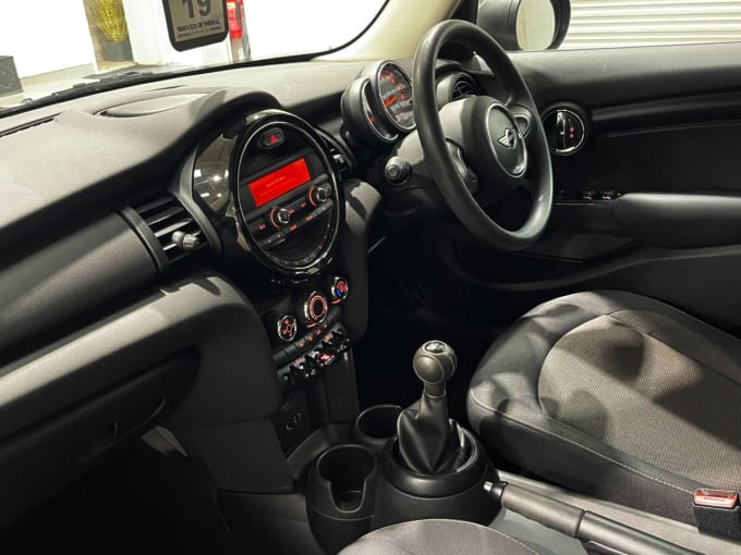 2025 Mini Hatch