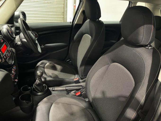 2025 Mini Hatch