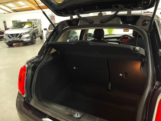 2025 Mini Hatch