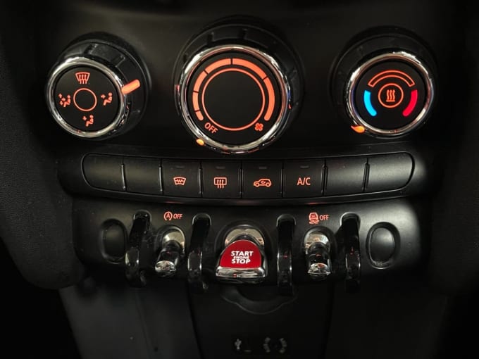 2025 Mini Hatch