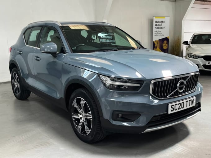 2025 Volvo Xc40