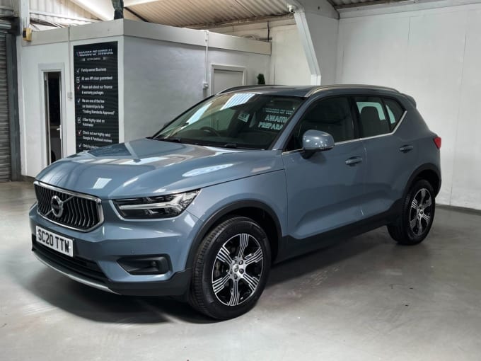 2025 Volvo Xc40