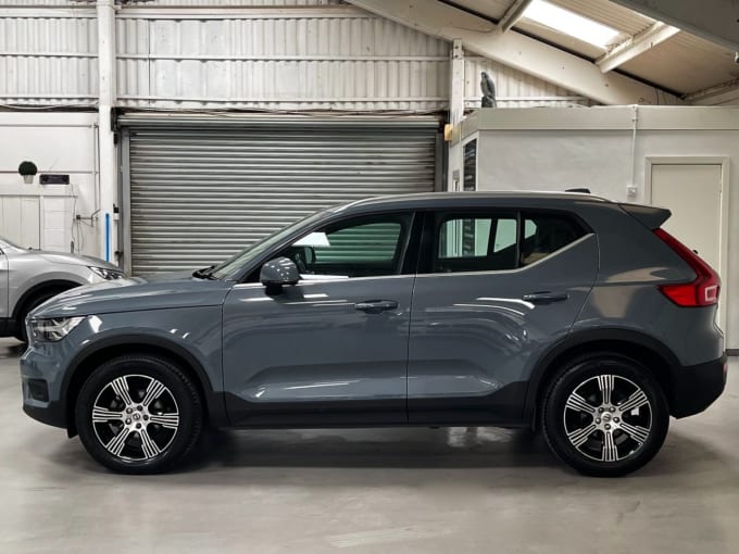 2025 Volvo Xc40