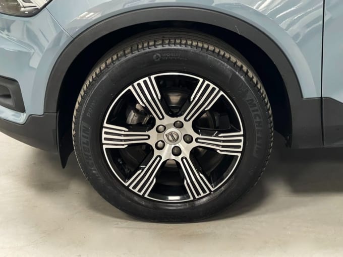 2025 Volvo Xc40