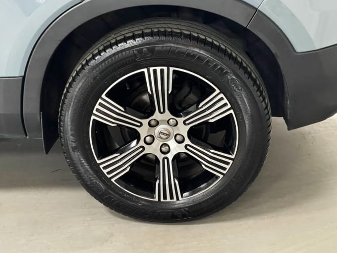 2025 Volvo Xc40