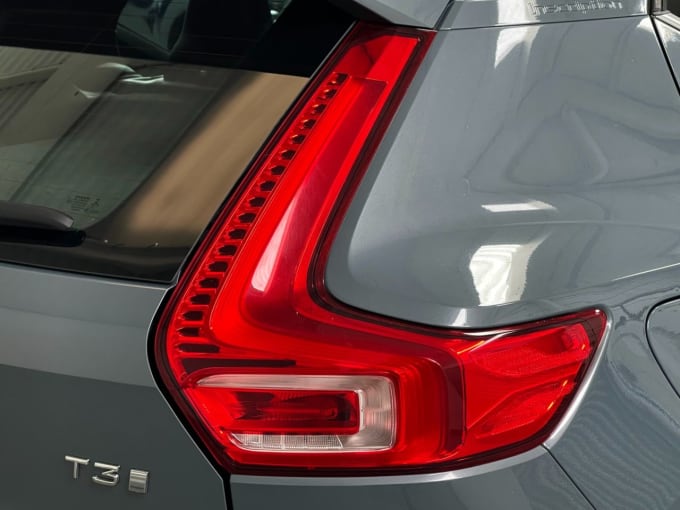 2025 Volvo Xc40