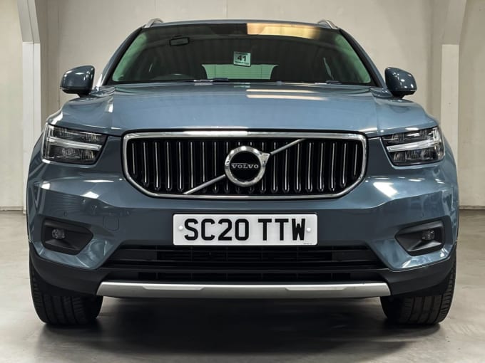 2025 Volvo Xc40