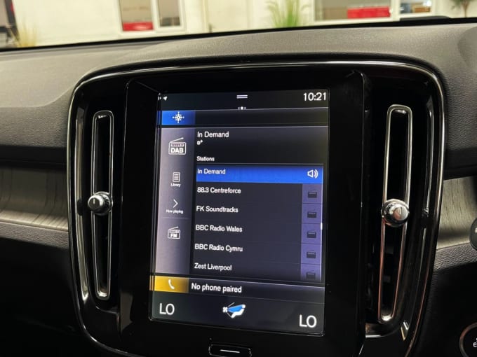 2025 Volvo Xc40
