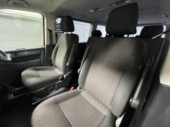 2025 Volkswagen Transporter Shuttle