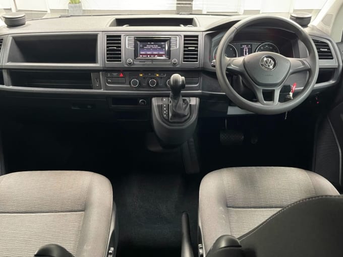 2025 Volkswagen Transporter Shuttle